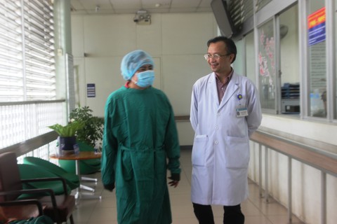 5 giờ chạy đua ghép tim từ người hiến chết não cho bệnh nhân suy tim nặng - Ảnh 2. 5 giờ chạy đua ghép tim từ người hiến chết não cho bệnh nhân suy tim nặng - Ảnh 2.