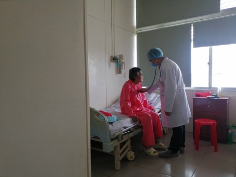 5 giờ chạy đua ghép tim từ người hiến chết não cho bệnh nhân suy tim nặng - Ảnh 1. 5 giờ chạy đua ghép tim từ người hiến chết não cho bệnh nhân suy tim nặng - Ảnh 1.