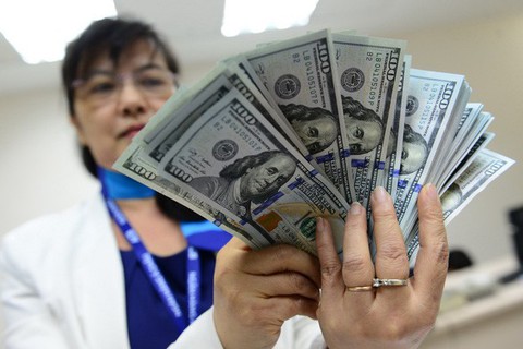 Giá vàng và USD cùng hạ nhiệt - Ảnh 1. Giá vàng và USD cùng hạ nhiệt - Ảnh 1.