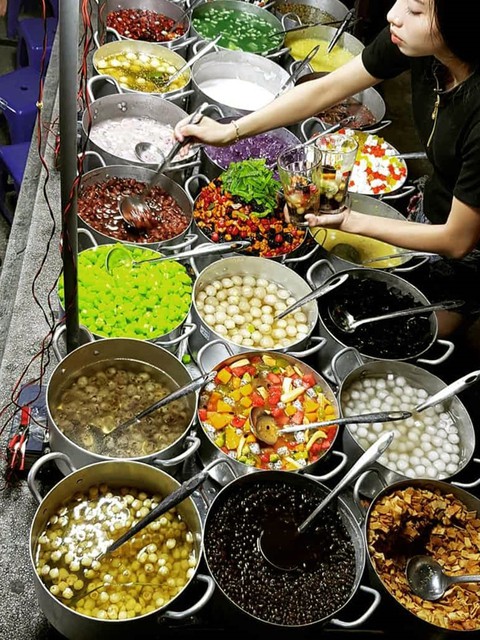 Ai ăn chè Huế kh...ô...ô...ông..., nỗi nhớ đến rùng mình - Ảnh 2. Ai ăn chè Huế kh...ô...ô...ông..., nỗi nhớ đến rùng mình - Ảnh 2.