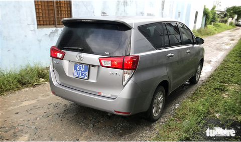 Cán bộ đi đám cưới ở Sóc Trăng bằng xe công xin rút kinh nghiệm - Ảnh 1. Cán bộ đi đám cưới ở Sóc Trăng bằng xe công xin rút kinh nghiệm - Ảnh 1.