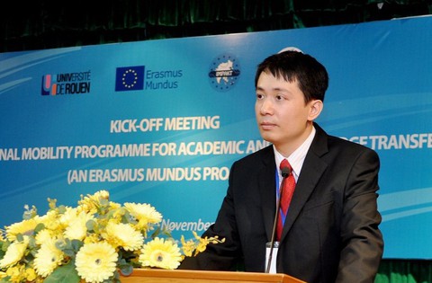 Tôi cảm giác bị lừa khi cho hai con học trường quốc tế - Ảnh 2. Tôi cảm giác bị lừa khi cho hai con học trường quốc tế - Ảnh 2.