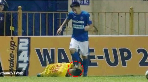 Sai sót trọng tài ở vòng 20 V-League 2019: Trả lời sao đây? - Ảnh 1. Sai sót trọng tài ở vòng 20 V-League 2019: Trả lời sao đây? - Ảnh 1.