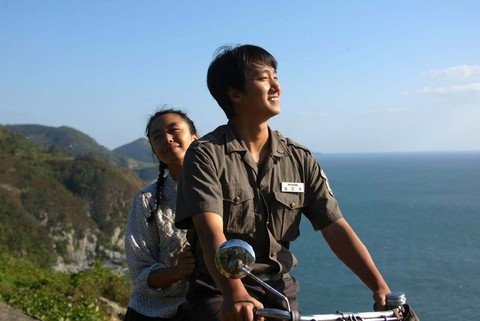 Mùa Vu Lan: Những góc nhìn đa chiều về Mẹ trên màn ảnh - Ảnh 3. Mùa Vu Lan: Những góc nhìn đa chiều về Mẹ trên màn ảnh - Ảnh 3.