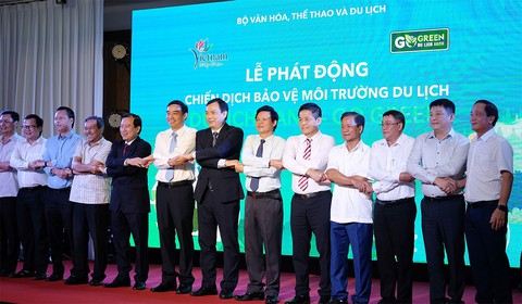 Vietravel Go green cùng ngành du lịch - Ảnh 2. Vietravel Go green cùng ngành du lịch - Ảnh 2.