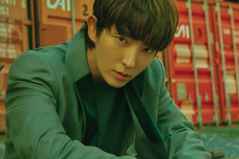 Ly hôn xong, Song Joong Ki vô top ‘nam thần một mí’ - Ảnh 8. Ly hôn xong, Song Joong Ki vô top ‘nam thần một mí’ - Ảnh 8.