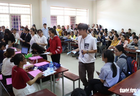 Cùng con lên Sài Gòn nhập học - Ảnh 6. Cùng con lên Sài Gòn nhập học - Ảnh 6.