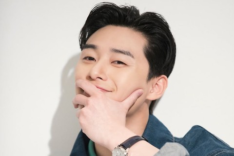Ly hôn xong, Song Joong Ki vô top ‘nam thần một mí’ - Ảnh 4. Ly hôn xong, Song Joong Ki vô top ‘nam thần một mí’ - Ảnh 4.