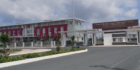 Kỷ luật trưởng phòng quan hệ bất chính với phó phòng ở Hậu Giang - Ảnh 1. Kỷ luật trưởng phòng quan hệ bất chính với phó phòng ở Hậu Giang - Ảnh 1.