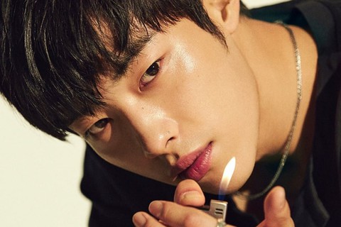 Ly hôn xong, Song Joong Ki vô top ‘nam thần một mí’ - Ảnh 11. Ly hôn xong, Song Joong Ki vô top ‘nam thần một mí’ - Ảnh 11.
