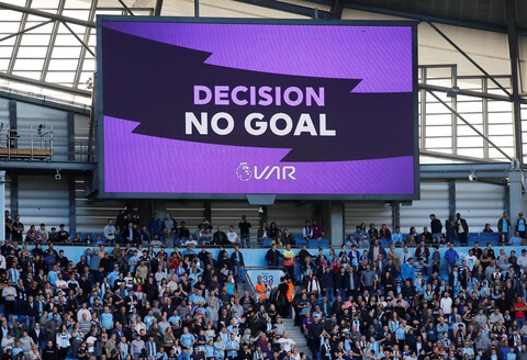 VAR hủy bàn thắng của Jesus, M.C bị Tottenham cầm chân tại Etihad - Ảnh 4. VAR hủy bàn thắng của Jesus, M.C bị Tottenham cầm chân tại Etihad - Ảnh 4.