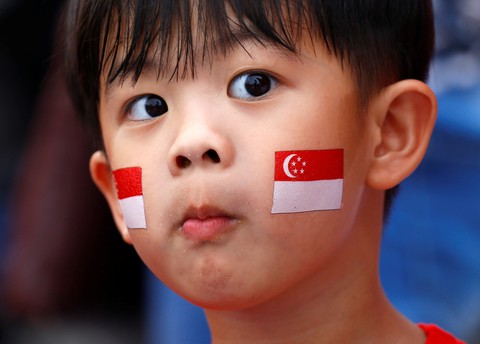 Nhà nghèo ở Singapore được cho tiền để con cái đi học - Ảnh 1. Nhà nghèo ở Singapore được cho tiền để con cái đi học - Ảnh 1.