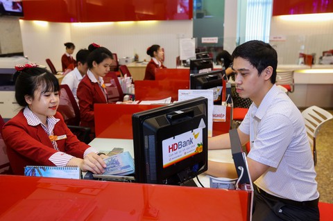 HDBank giảm lãi suất cho vay đến 2,5%/năm - Ảnh 1. HDBank giảm lãi suất cho vay đến 2,5%/năm - Ảnh 1.
