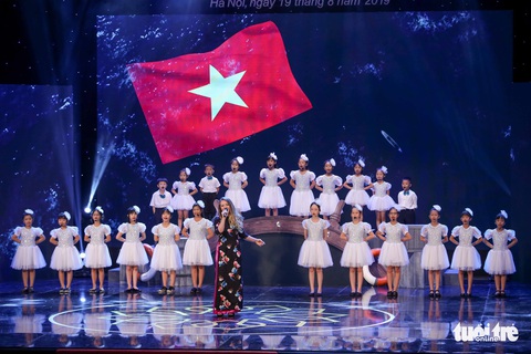 Thấy cô bác, bà con khó khăn nên mình giúp - Ảnh 5. Thấy cô bác, bà con khó khăn nên mình giúp - Ảnh 5.