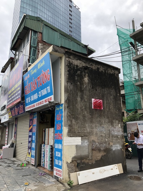 Những ngôi nhà kì dị chỉ có ở phố Phạm Văn Đồng - Ảnh 8. Những ngôi nhà kì dị chỉ có ở phố Phạm Văn Đồng - Ảnh 8.