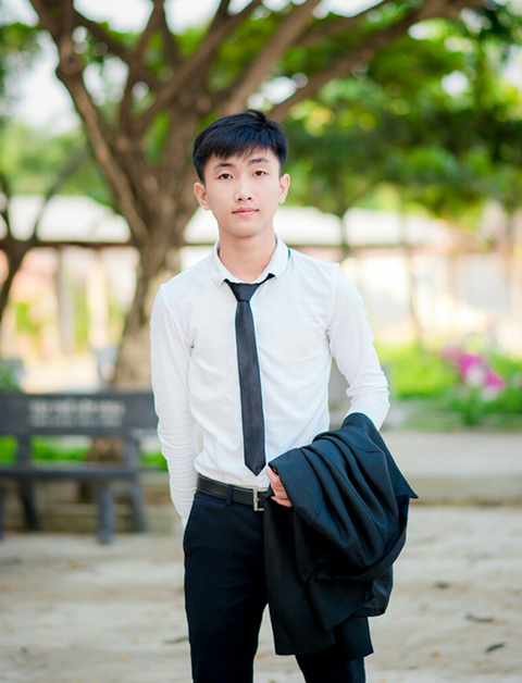 Hot boy đạt 26,9/30 điểm NV1 vào ĐH Duy Tân ngành công nghệ phần mềm - Ảnh 1. Hot boy đạt 26,9/30 điểm NV1 vào ĐH Duy Tân ngành công nghệ phần mềm - Ảnh 1.