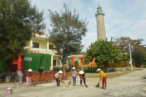 Tôi đi dạy học ở Trường Sa - Kỳ 2: Thương lắm tiếng trẻ nơi đảo xa - Ảnh 1. Tôi đi dạy học ở Trường Sa - Kỳ 2: Thương lắm tiếng trẻ nơi đảo xa - Ảnh 1.
