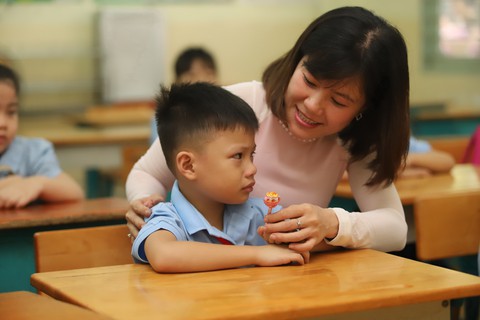 Tựu trường sớm, nên không? - Ảnh 1. Tựu trường sớm, nên không? - Ảnh 1.