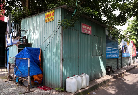 TP.HCM: nhiều chốt bảo vệ dân phố, dân phòng để chơi không - Ảnh 8. TP.HCM: nhiều chốt bảo vệ dân phố, dân phòng để chơi không - Ảnh 8.