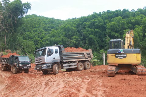 Lũ quét kinh hoàng ở Sa Ná: Ứng phó chưa sát thực tế - Ảnh 4. Lũ quét kinh hoàng ở Sa Ná: Ứng phó chưa sát thực tế - Ảnh 4.