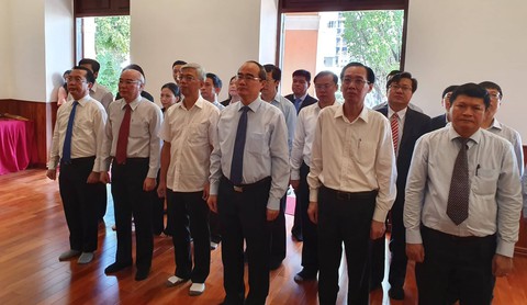 Đoàn lãnh đạo TP.HCM bắt đầu thăm, làm việc tại Indonesia và Singapore - Ảnh 1. Đoàn lãnh đạo TP.HCM bắt đầu thăm, làm việc tại Indonesia và Singapore - Ảnh 1.