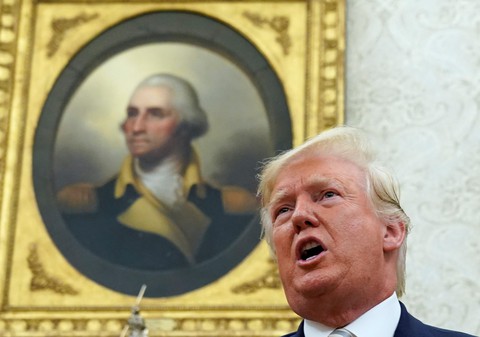 Ông Trump nói phải xử Trung Quốc cho dù kinh tế Mỹ có thiệt hại - Ảnh 1. Ông Trump nói phải xử Trung Quốc cho dù kinh tế Mỹ có thiệt hại - Ảnh 1.