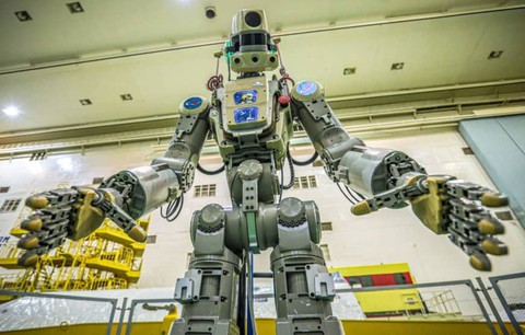 Robot Nga lái tàu vũ trụ lên ISS - Ảnh 1. Robot Nga lái tàu vũ trụ lên ISS - Ảnh 1.