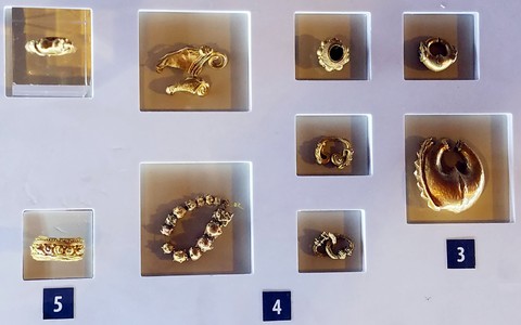 90 năm hội tụ những bộ sưu tập cổ vật khủng - Ảnh 2. 90 năm hội tụ những bộ sưu tập cổ vật khủng - Ảnh 2.