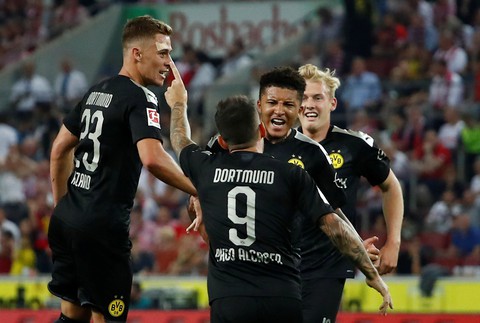 ‘Thần đồng nước Anh’ tỏa sáng, Dortmund hạ Cologne trong 20 phút cuối - Ảnh 4. ‘Thần đồng nước Anh’ tỏa sáng, Dortmund hạ Cologne trong 20 phút cuối - Ảnh 4.