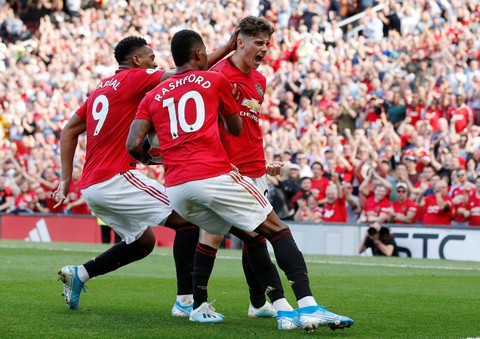 Crystal Palace gây ‘sốc’, quật ngã M.U tại Old Trafford - Ảnh 3. Crystal Palace gây ‘sốc’, quật ngã M.U tại Old Trafford - Ảnh 3.