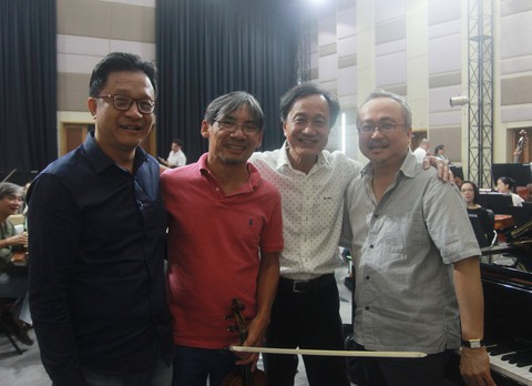 Nghệ sĩ dương cầm Đặng Thái Sơn: Chúng ta phải nhanh lên, kẻo không kịp ! - Ảnh 6. Nghệ sĩ dương cầm Đặng Thái Sơn: Chúng ta phải nhanh lên, kẻo không kịp ! - Ảnh 6.