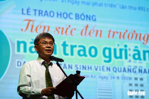 Trao 150 suất học bổng Tiếp sức đến trường cho tân sinh viên Quảng Nam - Đà Nẵng - Ảnh 4. Trao 150 suất học bổng Tiếp sức đến trường cho tân sinh viên Quảng Nam - Đà Nẵng - Ảnh 4.