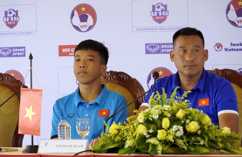 U15 Việt Nam có lối đá tập trung, rất hay - Ảnh 2. U15 Việt Nam có lối đá tập trung, rất hay - Ảnh 2.