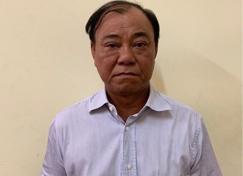 Ông Lê Tấn Hùng bị khởi tố thêm tội tham ô - Ảnh 1. Ông Lê Tấn Hùng bị khởi tố thêm tội tham ô - Ảnh 1.