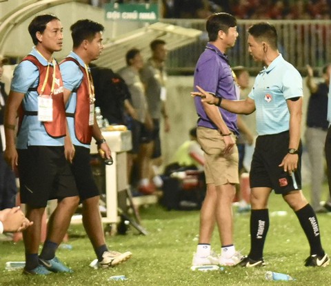 Sân Pleiku: Trận thắng quý giá của Hoàng Anh Gia Lai - Ảnh 3. Sân Pleiku: Trận thắng quý giá của Hoàng Anh Gia Lai - Ảnh 3.