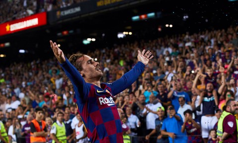 Griezmann lập cú đúp giúp Barca lội ngược dòng đá bại Real Betis - Ảnh 1. Griezmann lập cú đúp giúp Barca lội ngược dòng đá bại Real Betis - Ảnh 1.
