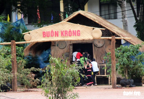 Mãn nhãn với hình ảnh đặc nhiệm giải cứu con tin - Ảnh 2. Mãn nhãn với hình ảnh đặc nhiệm giải cứu con tin - Ảnh 2.