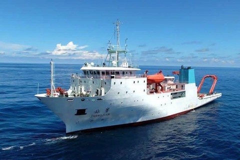 Trung Quốc tuyên bố về quyền đi lại của tàu Trung Quốc trong EEZ của Philippines - Ảnh 1. Trung Quốc tuyên bố về quyền đi lại của tàu Trung Quốc trong EEZ của Philippines - Ảnh 1.