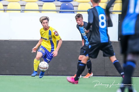 Ảnh Công Phượng đá chính tả xung hữu đột cùng đội U21 Sint Truiden - Ảnh 3. Ảnh Công Phượng đá chính tả xung hữu đột cùng đội U21 Sint Truiden - Ảnh 3.