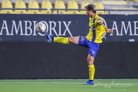 Ảnh Công Phượng đá chính tả xung hữu đột cùng đội U21 Sint Truiden - Ảnh 5. Ảnh Công Phượng đá chính tả xung hữu đột cùng đội U21 Sint Truiden - Ảnh 5.
