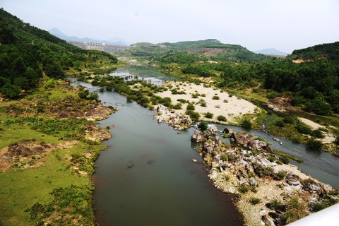 Dùng nước thủy điện để đẩy mặn sông Hàn, sông Thu Bồn như muối bỏ biển - Ảnh 1. Dùng nước thủy điện để đẩy mặn sông Hàn, sông Thu Bồn như muối bỏ biển - Ảnh 1.