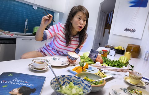 Người gốc Việt thành công ở nước ngoài - Kỳ cuối: Nhà văn được đề cử giải Nobel thay thế - Ảnh 4. Người gốc Việt thành công ở nước ngoài - Kỳ cuối: Nhà văn được đề cử giải Nobel thay thế - Ảnh 4.