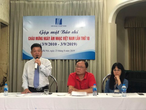 Hòa nhạc đặc biệt Mùa thu nhớ Bác chào mừng Ngày Âm nhạc Việt Nam - Ảnh 1. Hòa nhạc đặc biệt Mùa thu nhớ Bác chào mừng Ngày Âm nhạc Việt Nam - Ảnh 1.