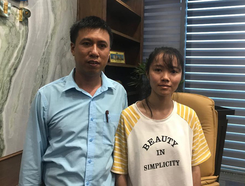Ba năm nuôi học trò nghèo, thầy chỉ yêu cầu đừng kể về mình - Ảnh 1. Ba năm nuôi học trò nghèo, thầy chỉ yêu cầu đừng kể về mình - Ảnh 1.