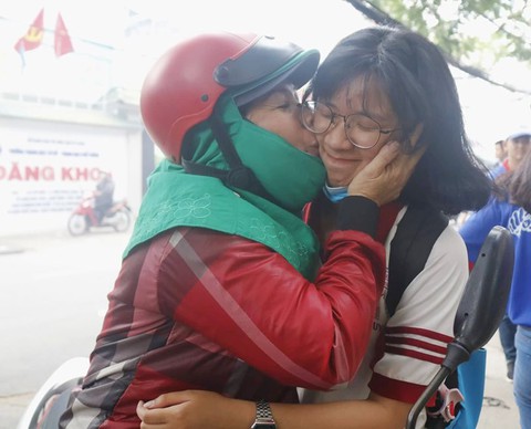 yeu thuong con yeu thuong con