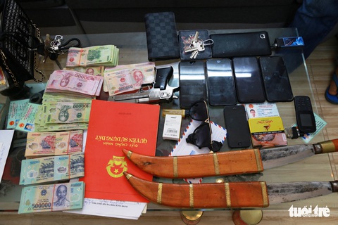 Đường dây cho vay nặng lãi khủng thu nợ bằng súng nhựa - Ảnh 2. Đường dây cho vay nặng lãi khủng thu nợ bằng súng nhựa - Ảnh 2.