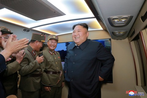Triều Tiên sửa hiến pháp, củng cố vị trí nguyên thủ quốc gia của ông Kim Jong Un - Ảnh 1. Triều Tiên sửa hiến pháp, củng cố vị trí nguyên thủ quốc gia của ông Kim Jong Un - Ảnh 1.
