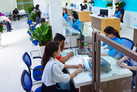 Lãi suất huy động có nơi đã vượt 10%/năm - Ảnh 1. Lãi suất huy động có nơi đã vượt 10%/năm - Ảnh 1.