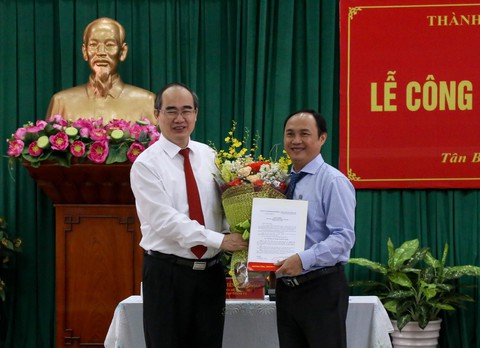 Ông Lê Hoàng Hà làm bí thư Quận ủy quận Tân Bình - Ảnh 1. Ông Lê Hoàng Hà làm bí thư Quận ủy quận Tân Bình - Ảnh 1.