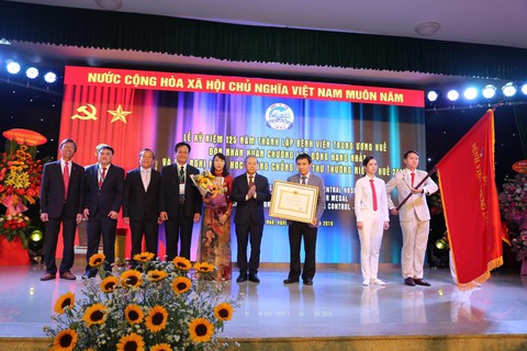 Kỷ niệm 125 năm bệnh viện Tây y đầu tiên của Việt Nam - Ảnh 3. Kỷ niệm 125 năm bệnh viện Tây y đầu tiên của Việt Nam - Ảnh 3.